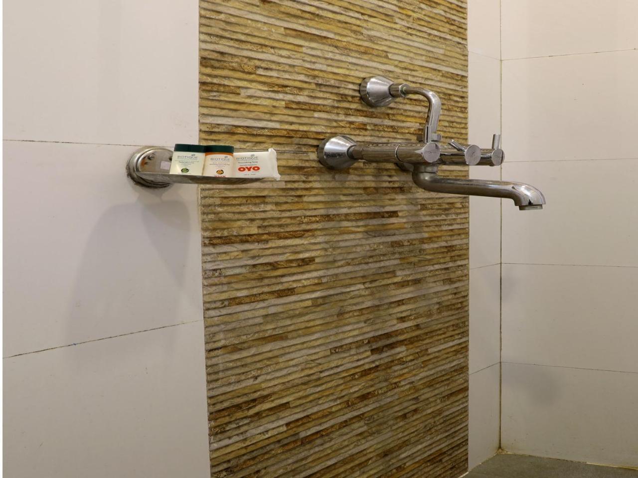 钦奈 Oyo 3547 Raj Guru Residency酒店 外观 照片